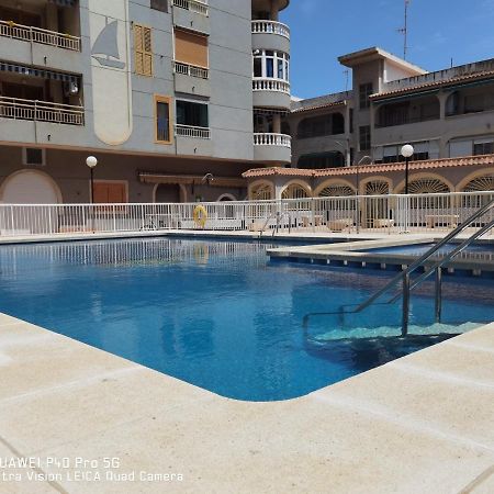 Holiday Apartment Torrevieja Eksteriør billede