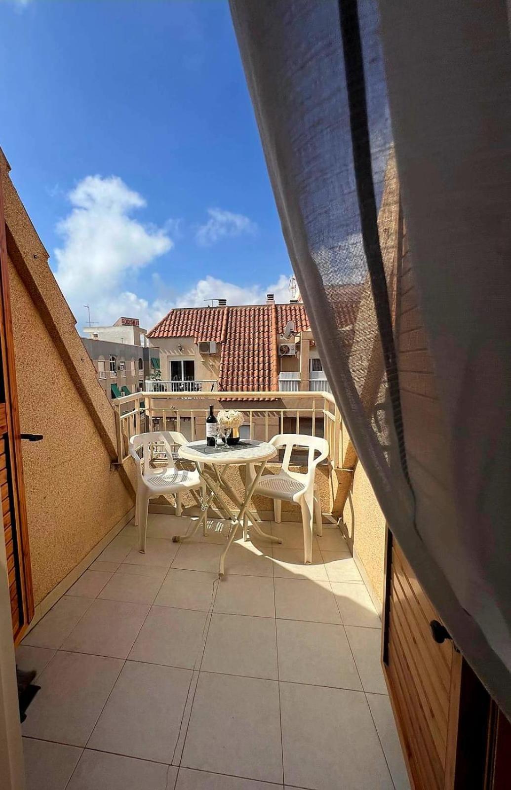 Holiday Apartment Torrevieja Eksteriør billede